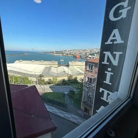 Ganita Life 호텔 트라존